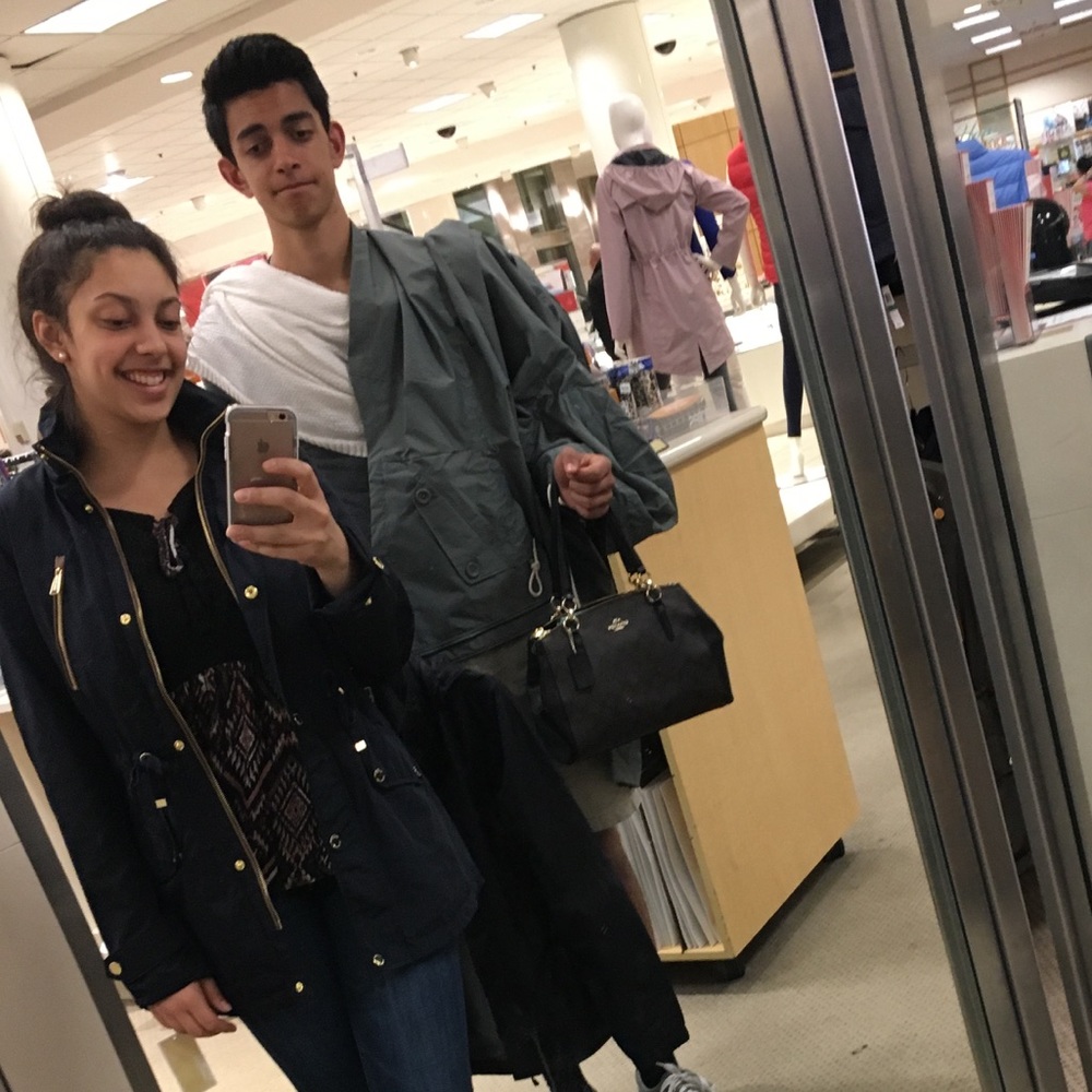 Meet your Posher, Mikayla